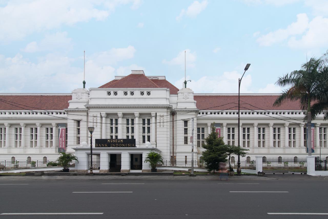 Wonderloft Hostel Kota Tua Jakarta Exterior photo